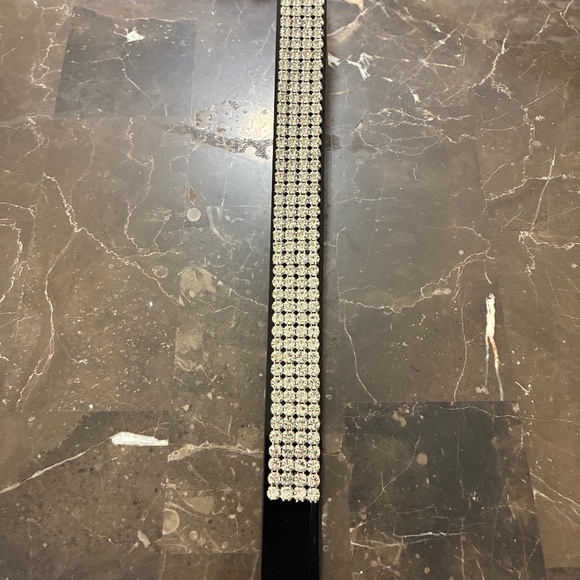 Black Rhinestone Metal  Wreath Hanger - Picture 1 of 7